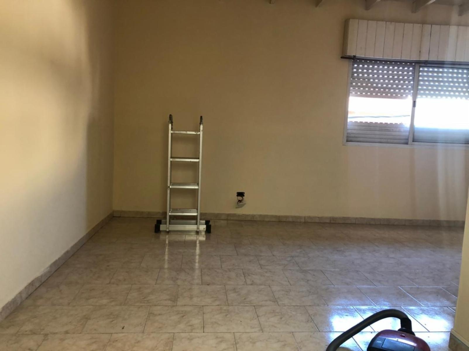 Larrea 700 · La Matanza — foto 5