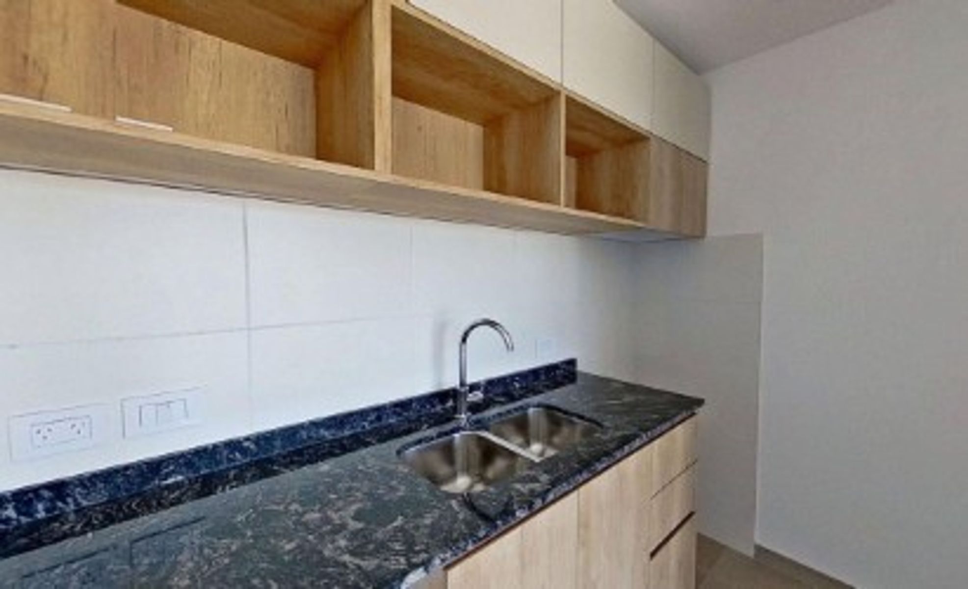 AZUL 1046 · Morón — foto 16