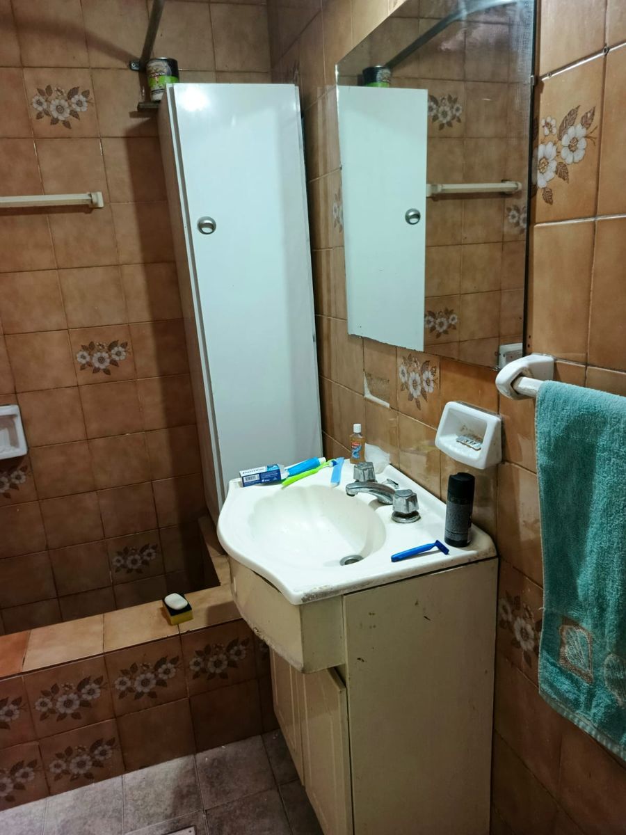 LITUANIA 3600 · Lanús — foto 16