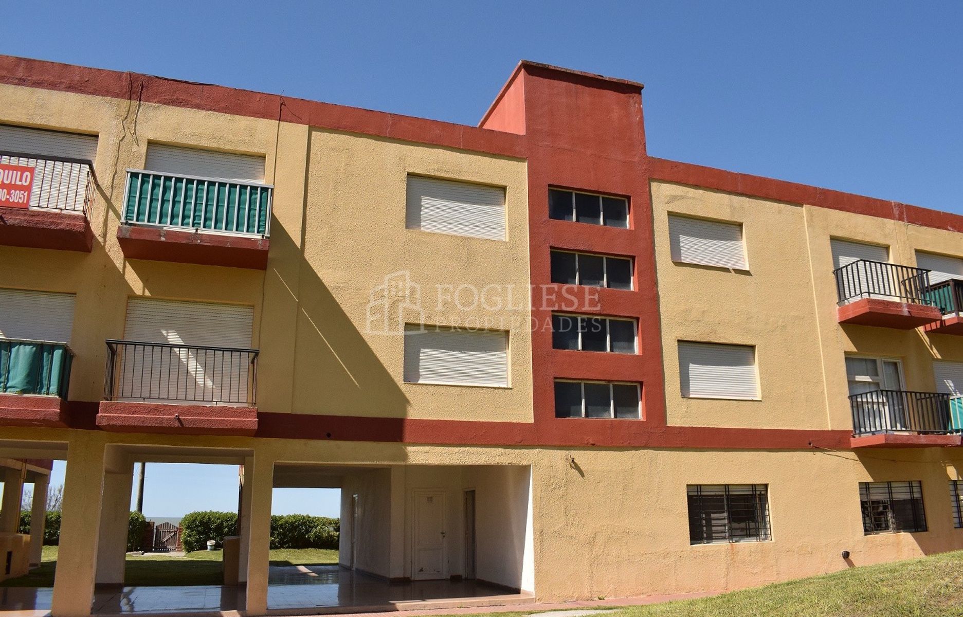 Avenida 1 entre Paseos 104 y 105 · Villa Gesell — foto 15