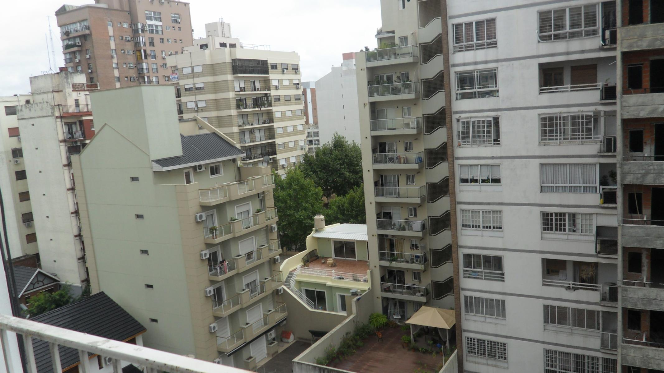 GOBERNADOR IRIGOYEN 100 · Lanús — foto 7