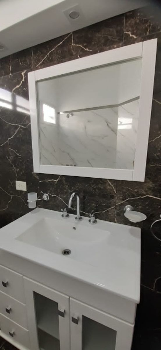 Lagleize 326 · Morón — foto 11