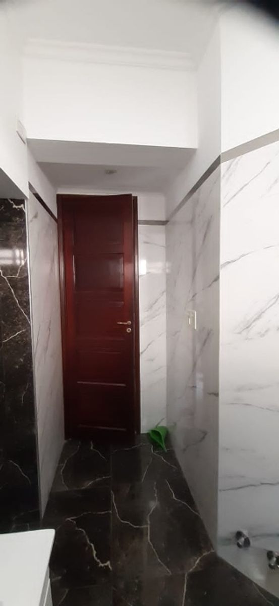 Lagleize 326 · Morón — foto 12