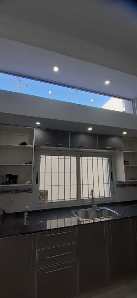 Lagleize 326 · Morón — foto 5