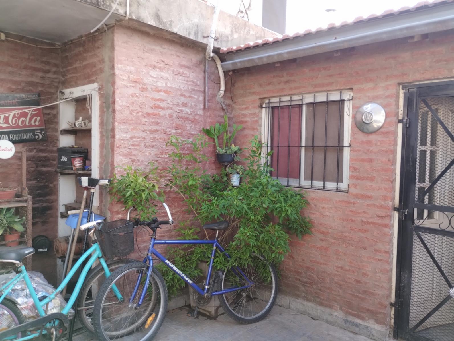 Butler casi Cane, Glew, Almirante Brown. · Almirante Brown — foto 14