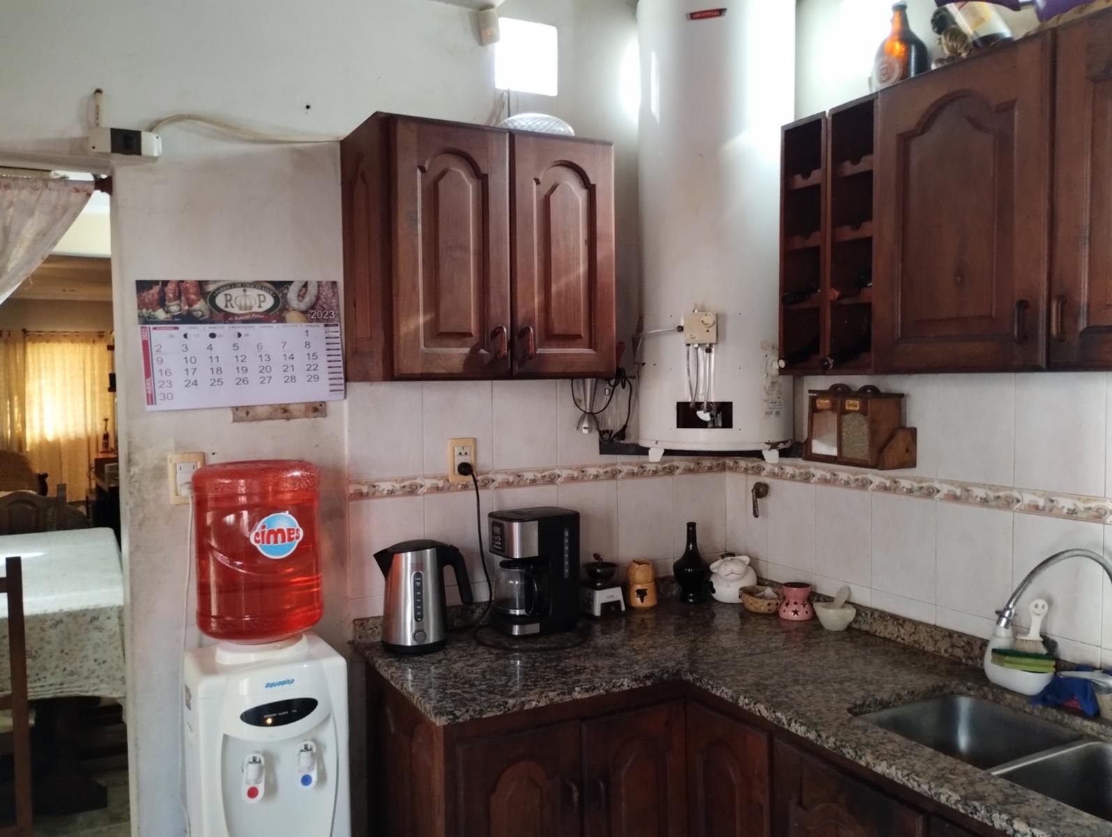 Butler casi Cane, Glew, Almirante Brown. · Almirante Brown — foto 5
