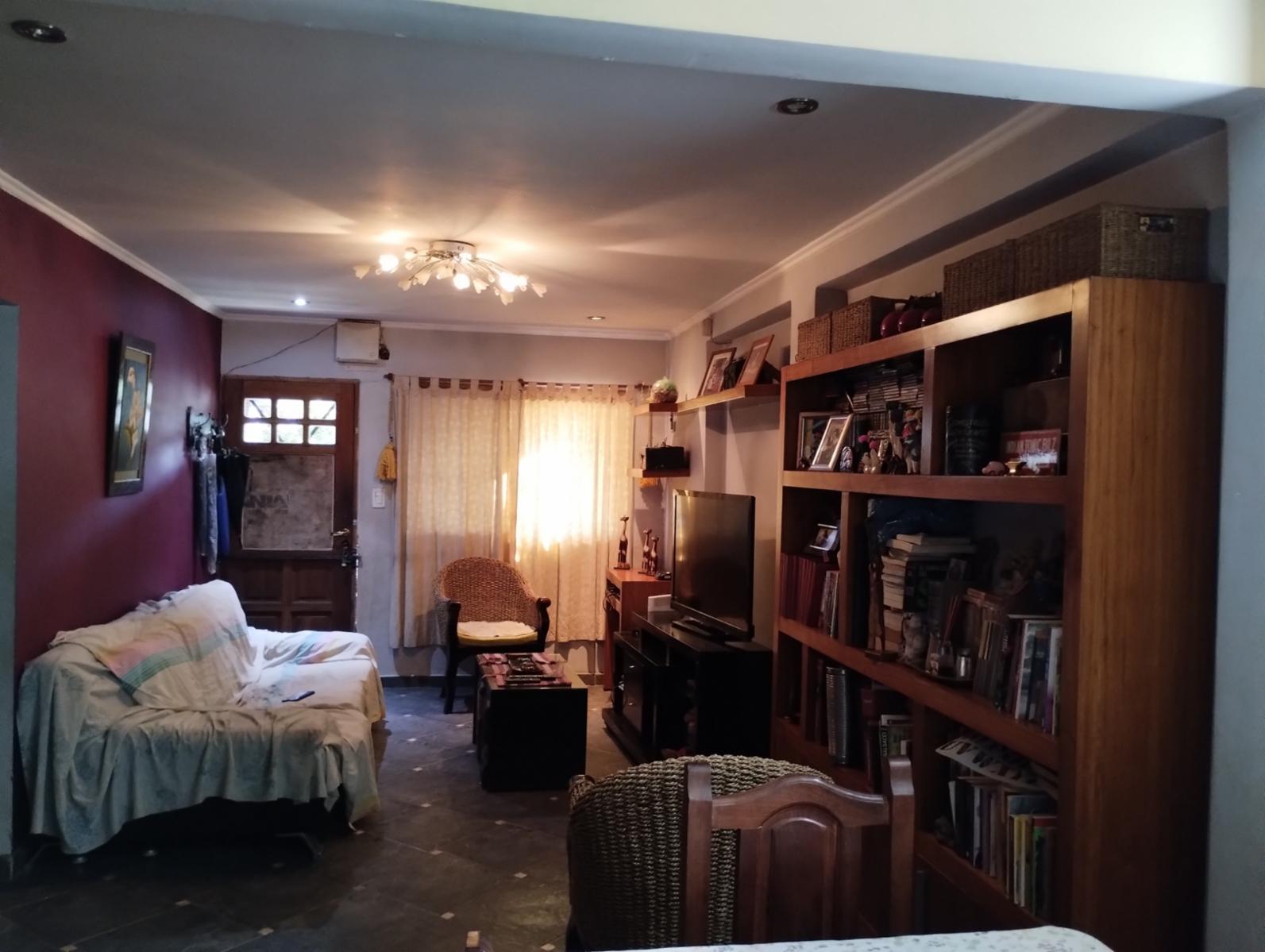 Butler casi Cane, Glew, Almirante Brown. · Almirante Brown — foto 8