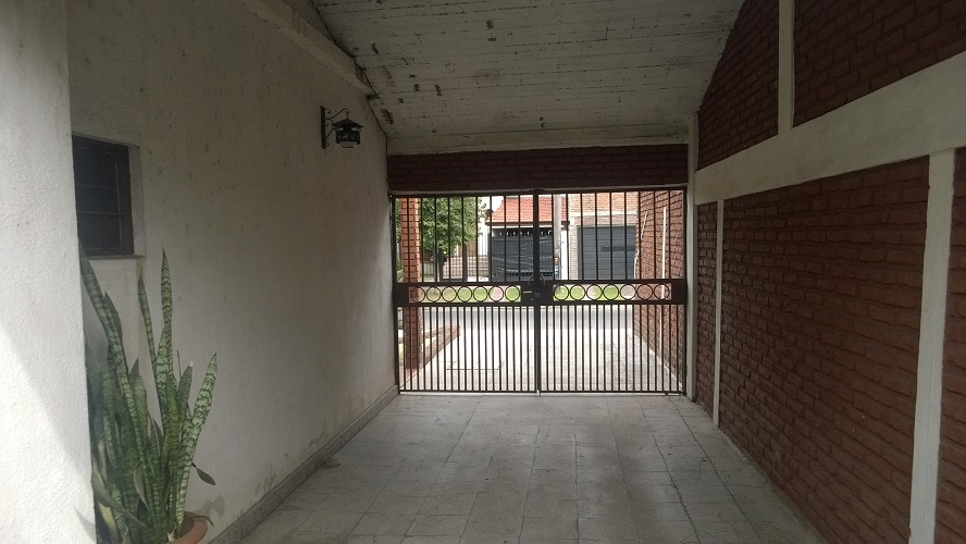 Felix Frias 2800 · Hurlingham — foto 17