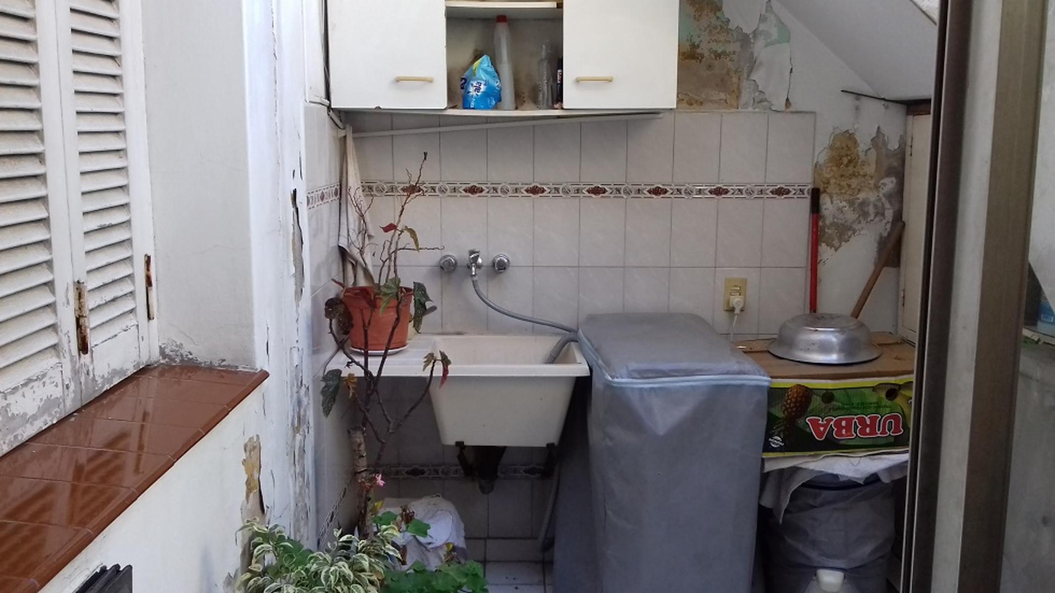 Cnel. R. L. Falcón al 3200 · Floresta — foto 12