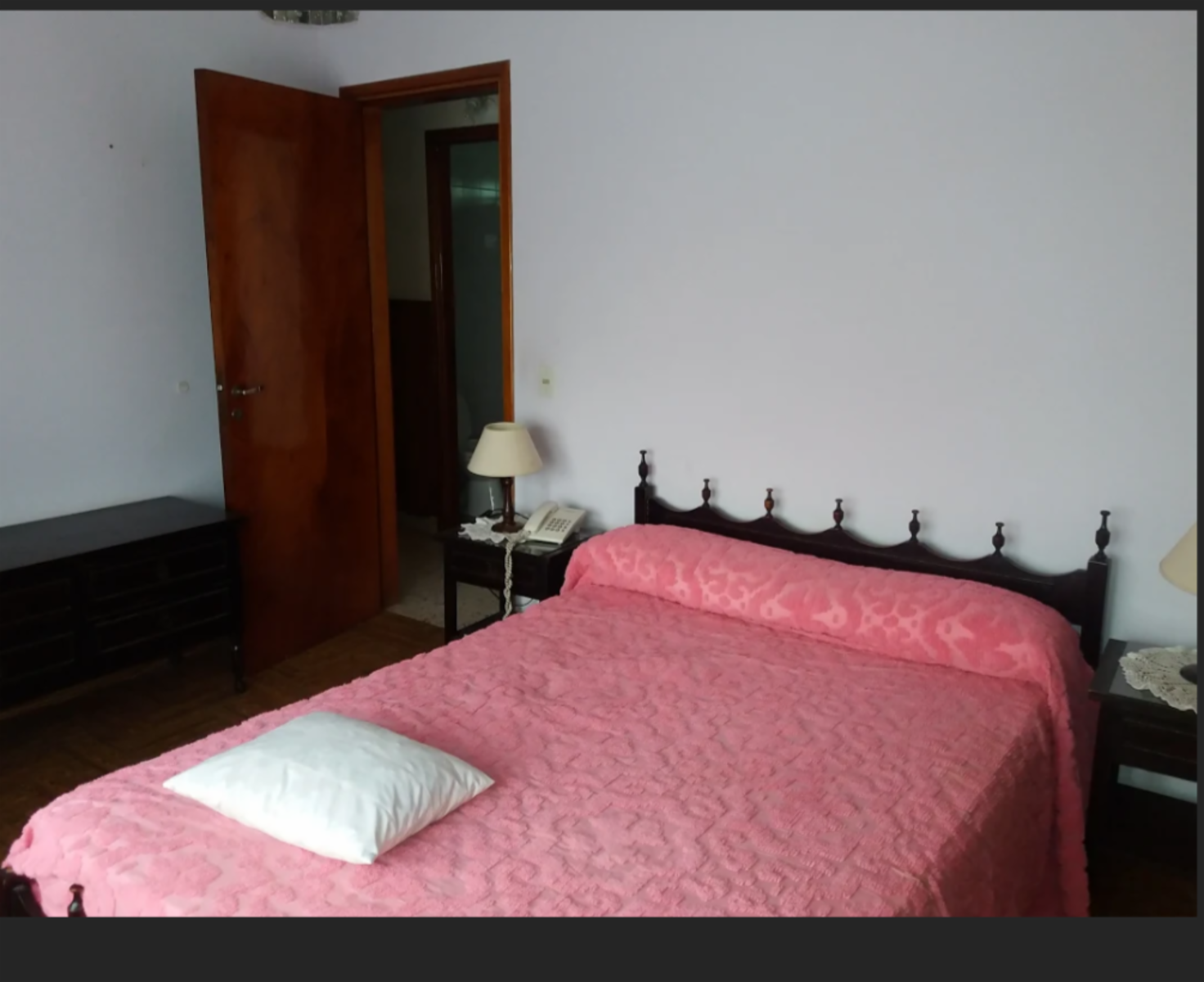 VENDO CASA CON LOCAL COM. (AV. SAN MARTIN ESQ 6 DE SEPT) SAN CAYETANO · San Cayetano — foto 3