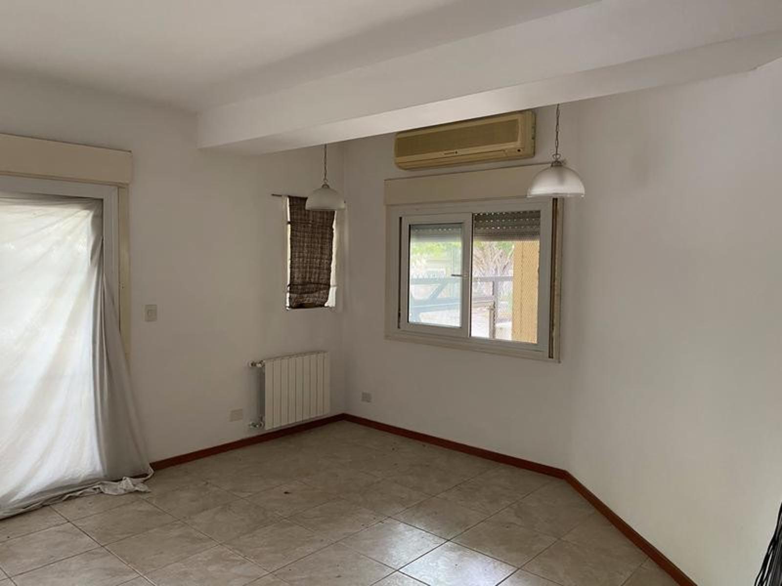 Gascón 32 · Lomas De Zamora — foto 4
