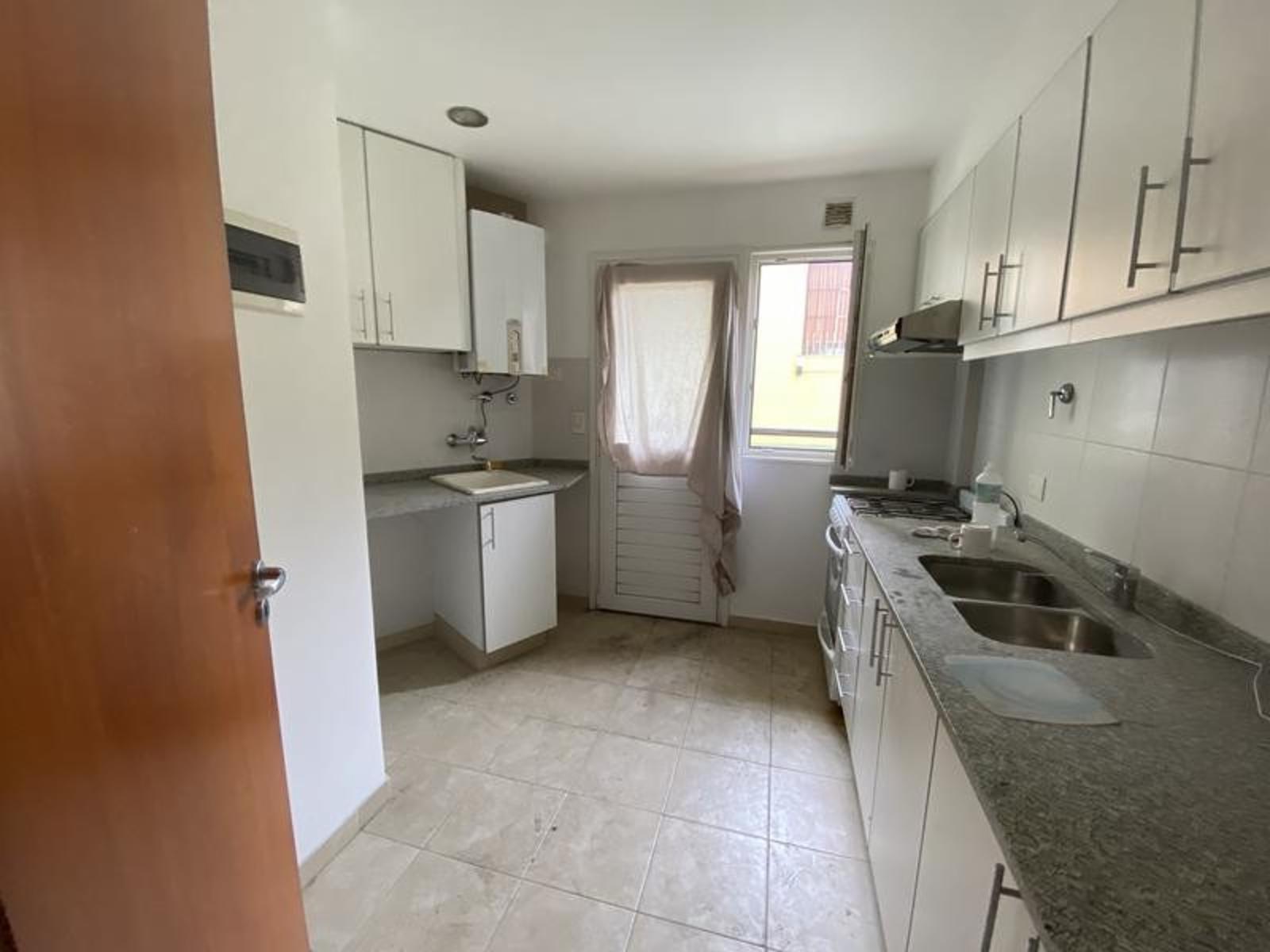 Gascón 32 · Lomas De Zamora — foto 7