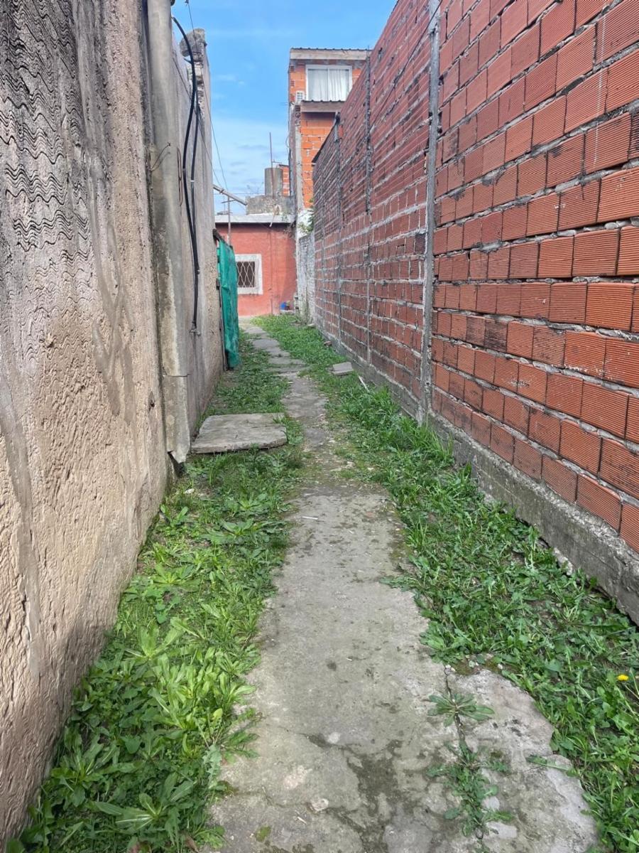 Rodrigo de Triana 785 · San Miguel — foto 16