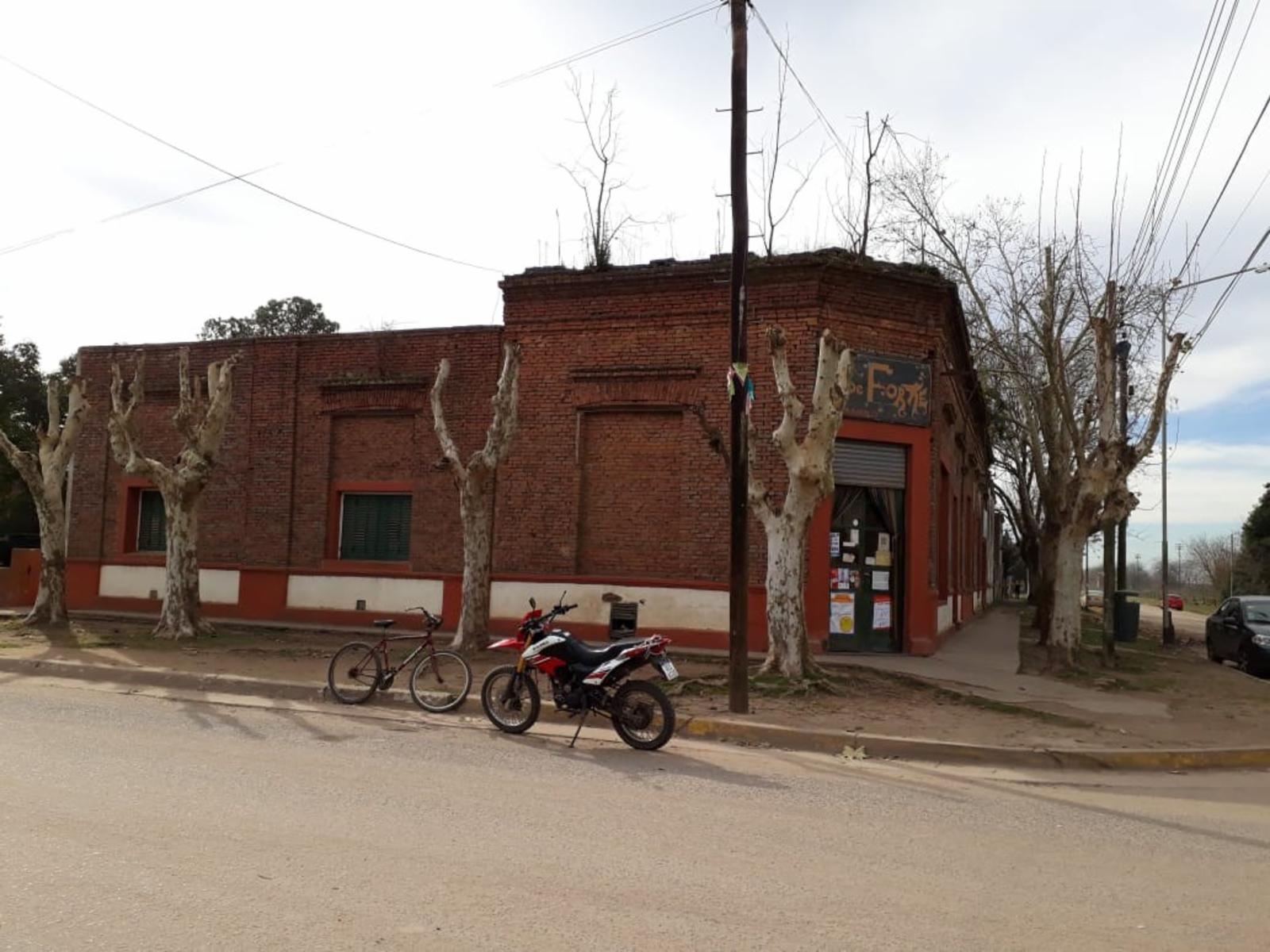 Rivadavia esq. Independencia · General Las Heras — foto 10