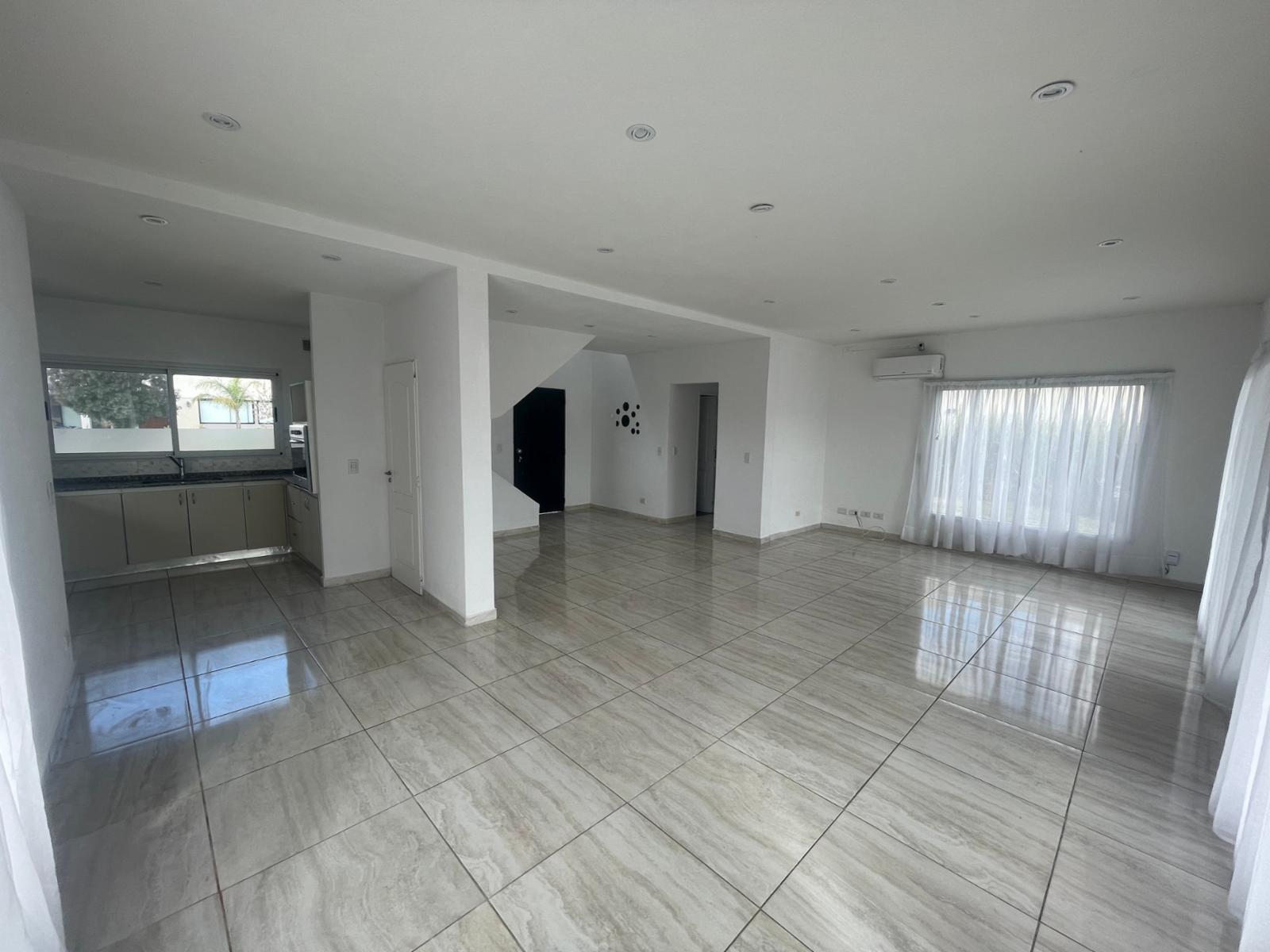 JUANA DE ARCO 6700 · Esteban Echeverría — foto 21