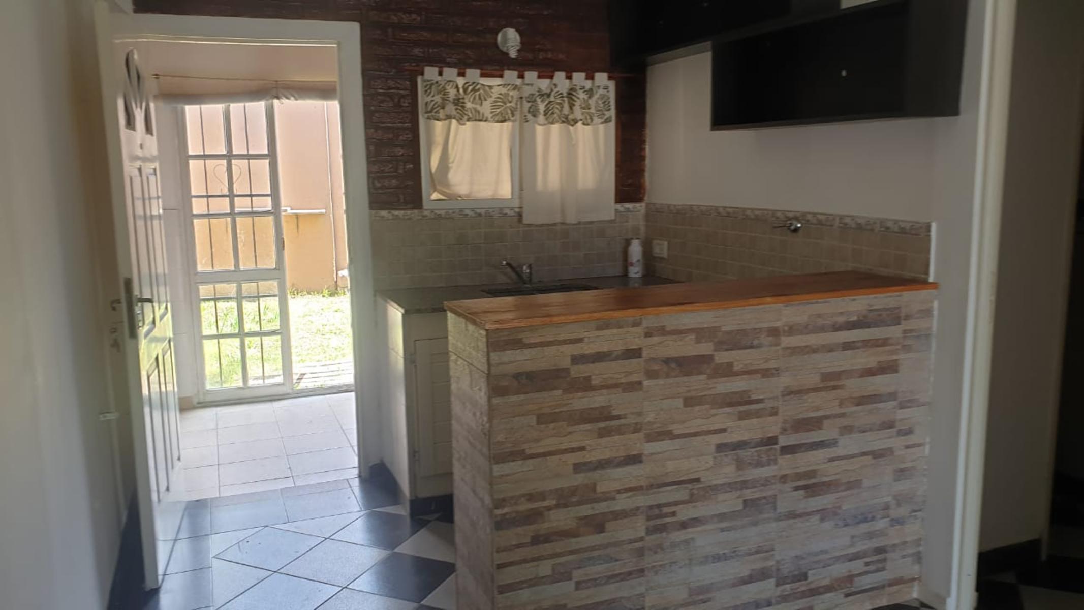 Felix Frias · Hurlingham — foto 14