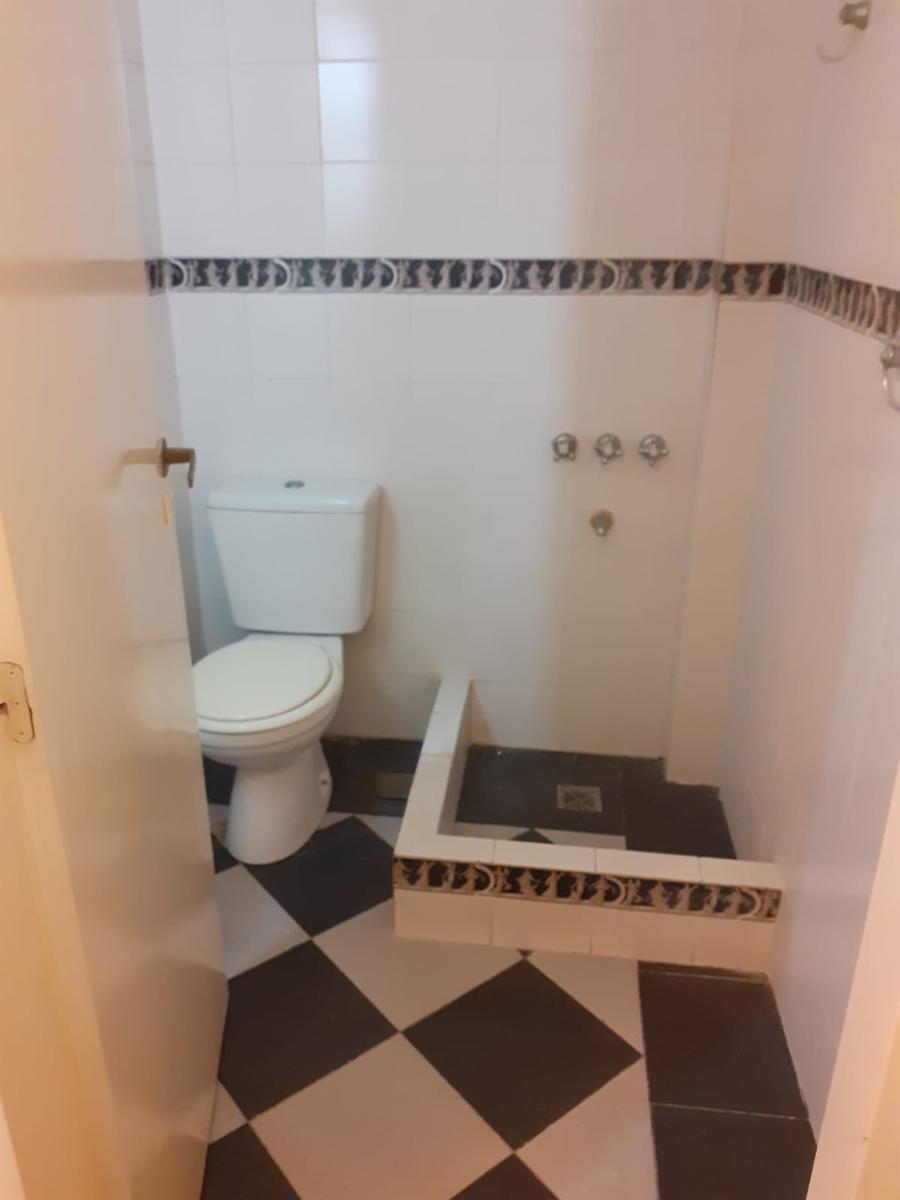 Felix Frias · Hurlingham — foto 19