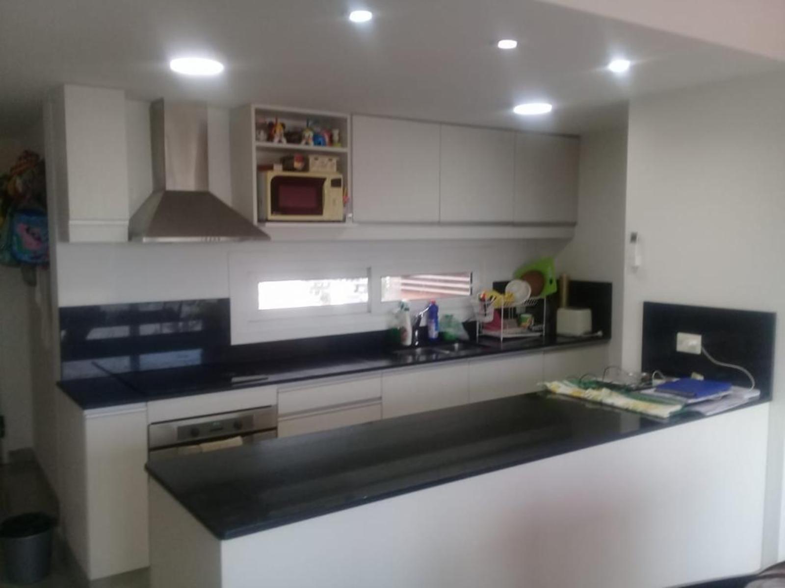 R L FALCON 5700 · Villa Luro — foto 9