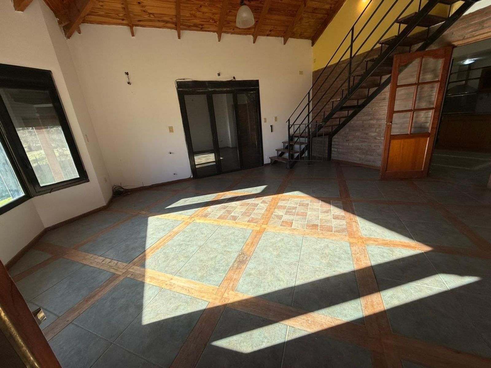 Lucia Miranda 135 · Bahia Blanca — foto 6