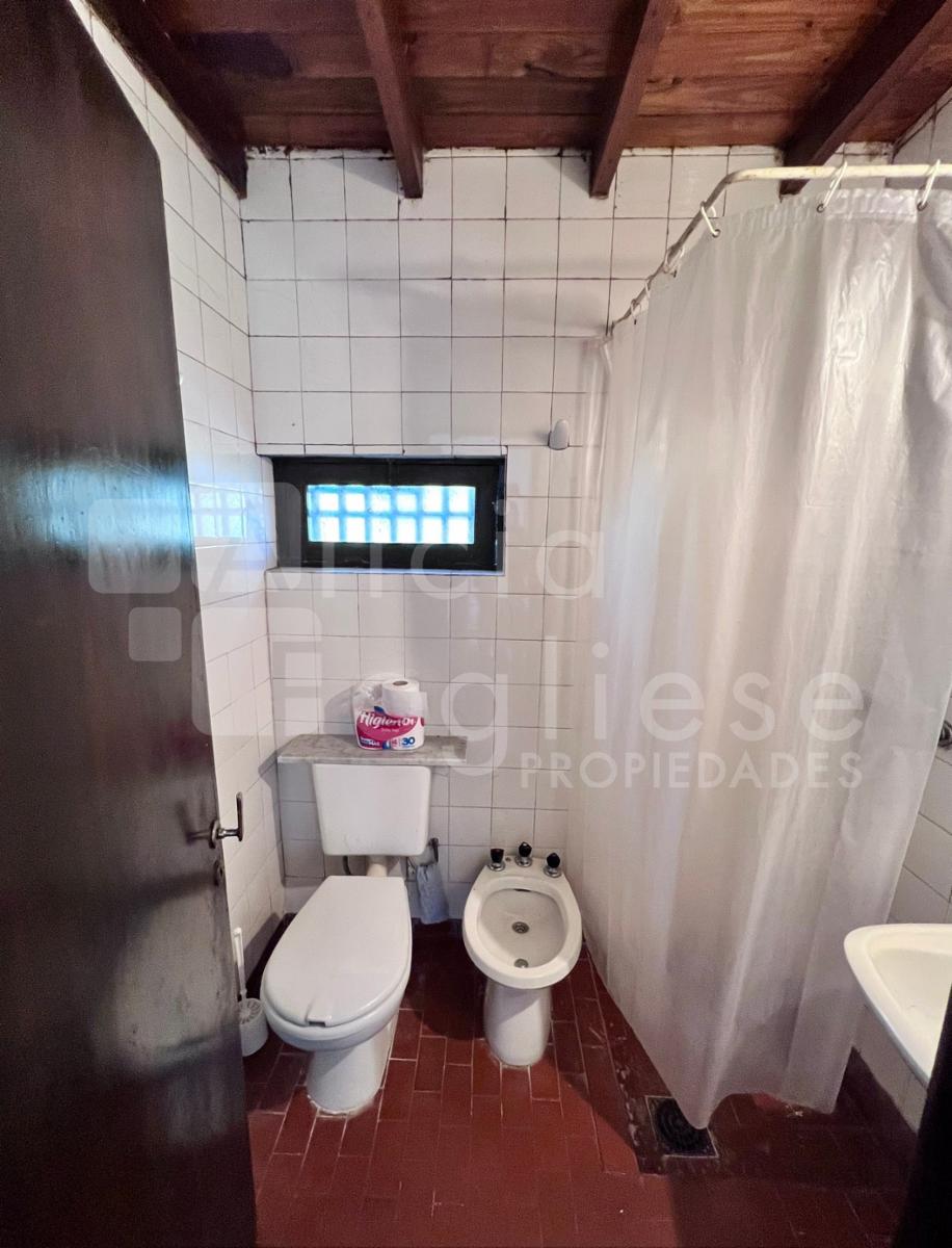 Avenida 5 entre Paseos 126 y 127 · Villa Gesell — foto 5