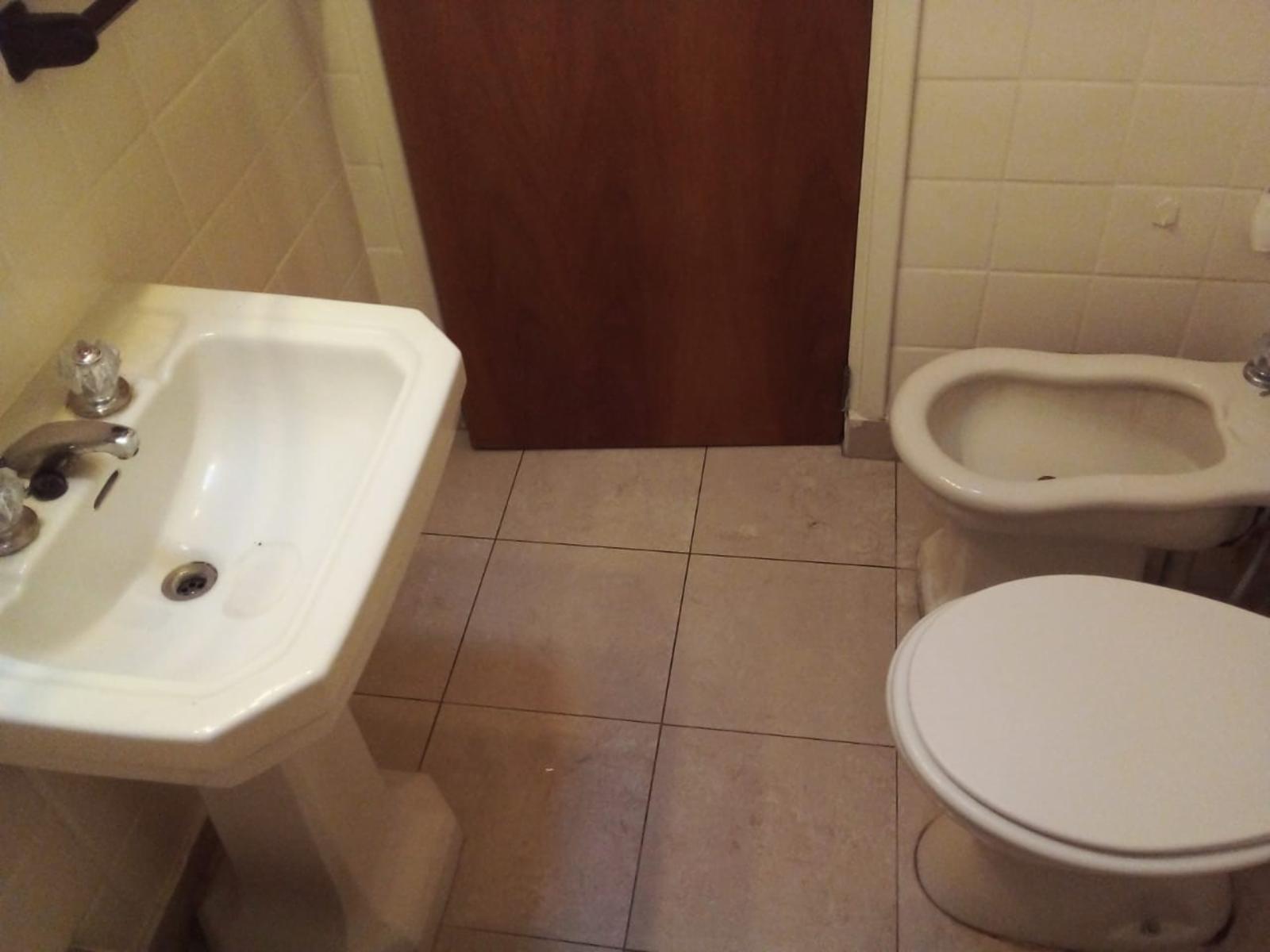 Brandsen al 2500 · Ituzaingó — foto 3