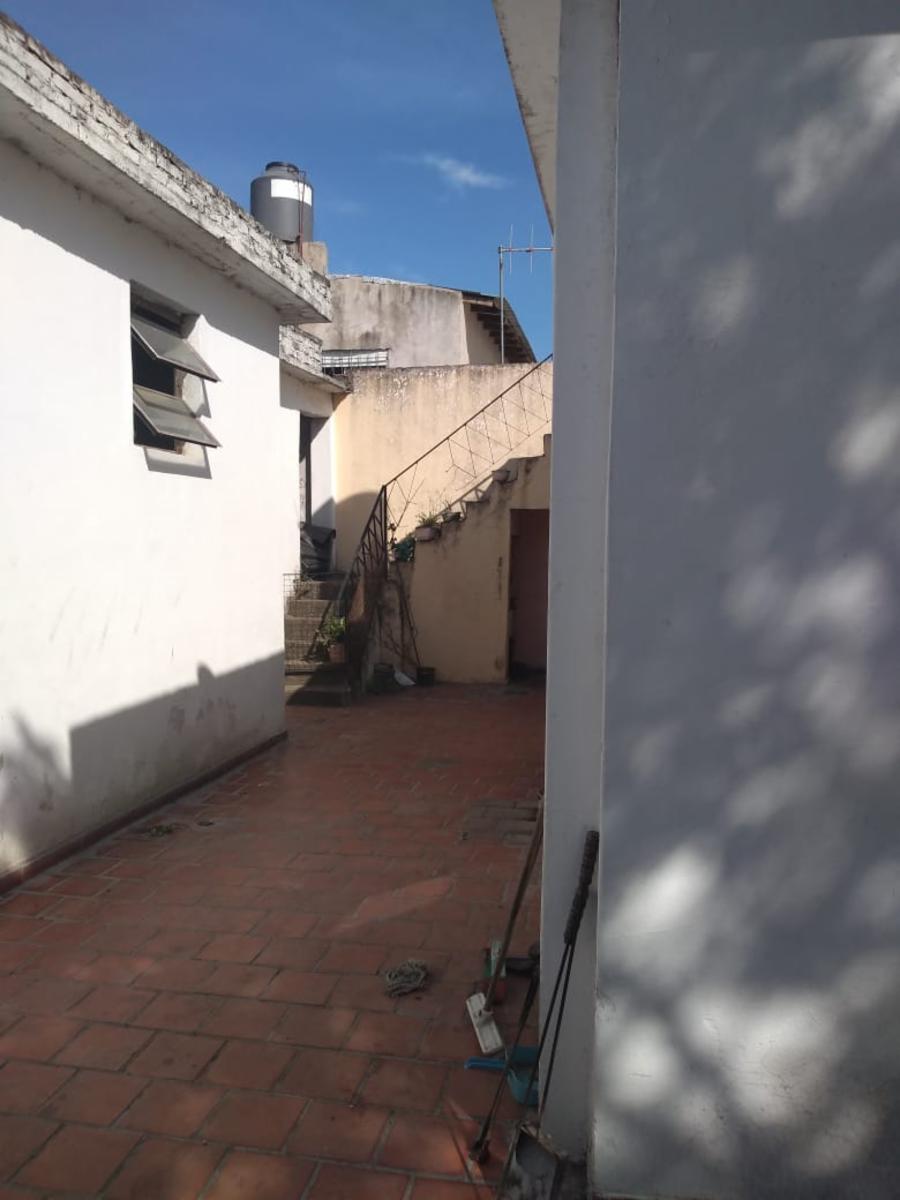 La Plata 615 · Moreno — foto 3