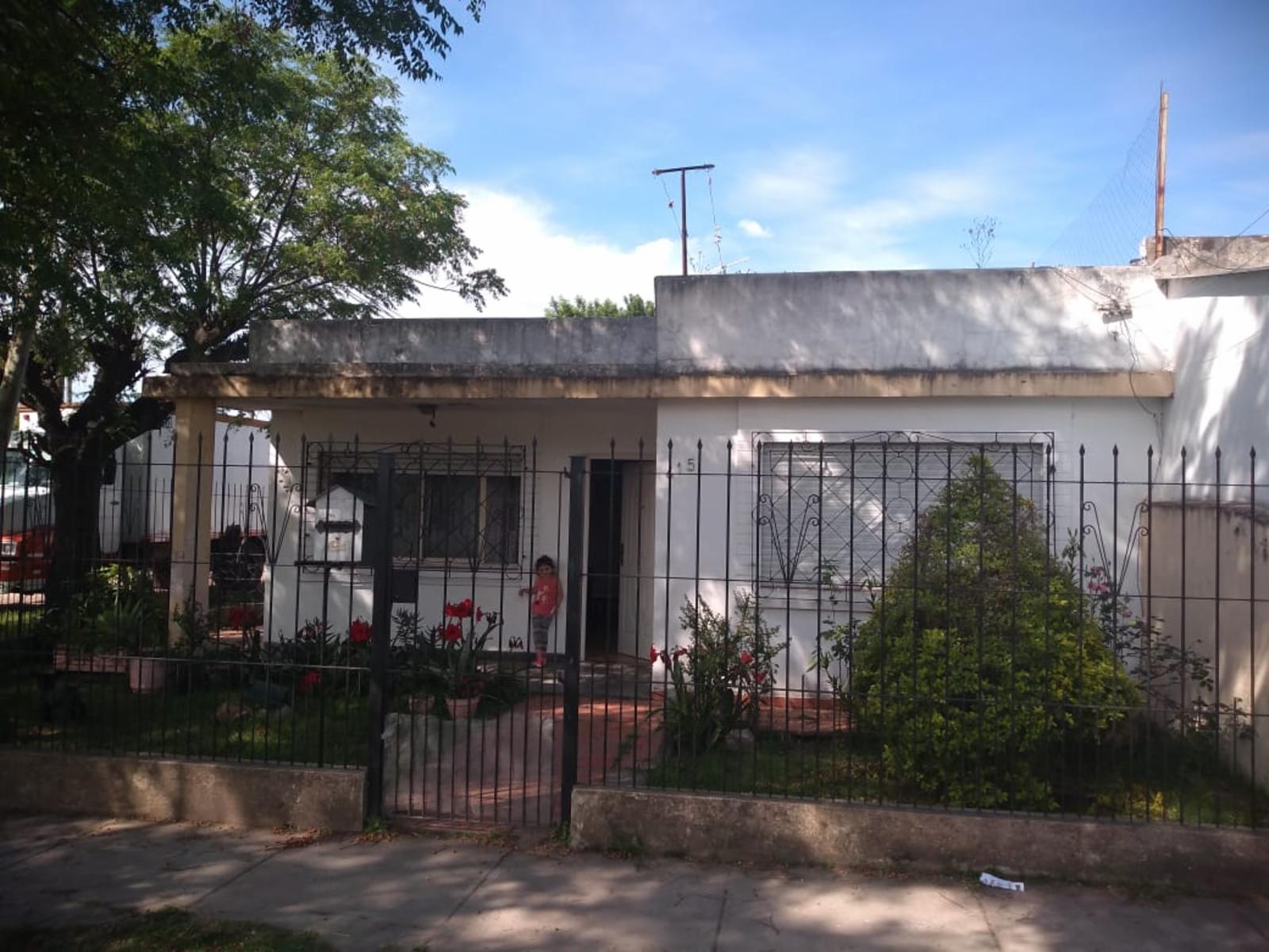 La Plata 615 · Moreno — foto 6