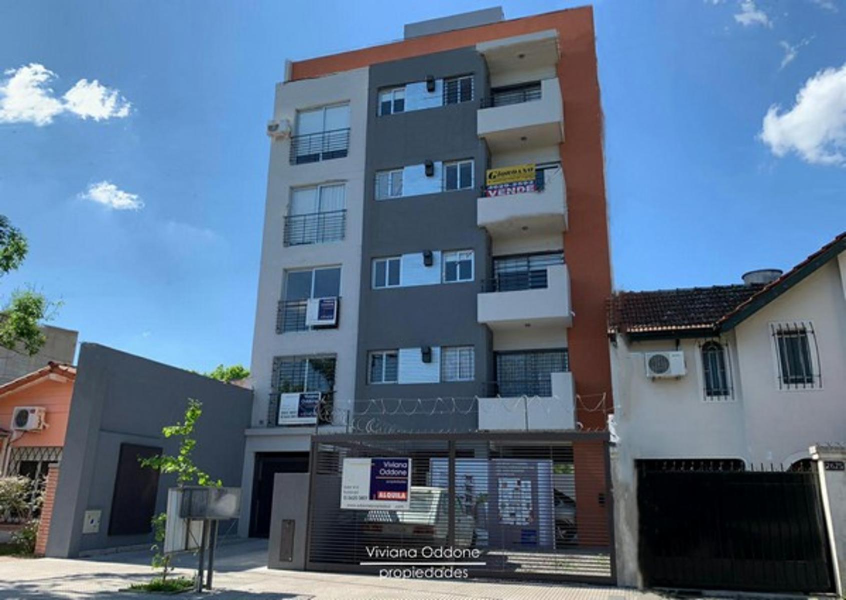 Anatole France 2600 · Morón — foto 7