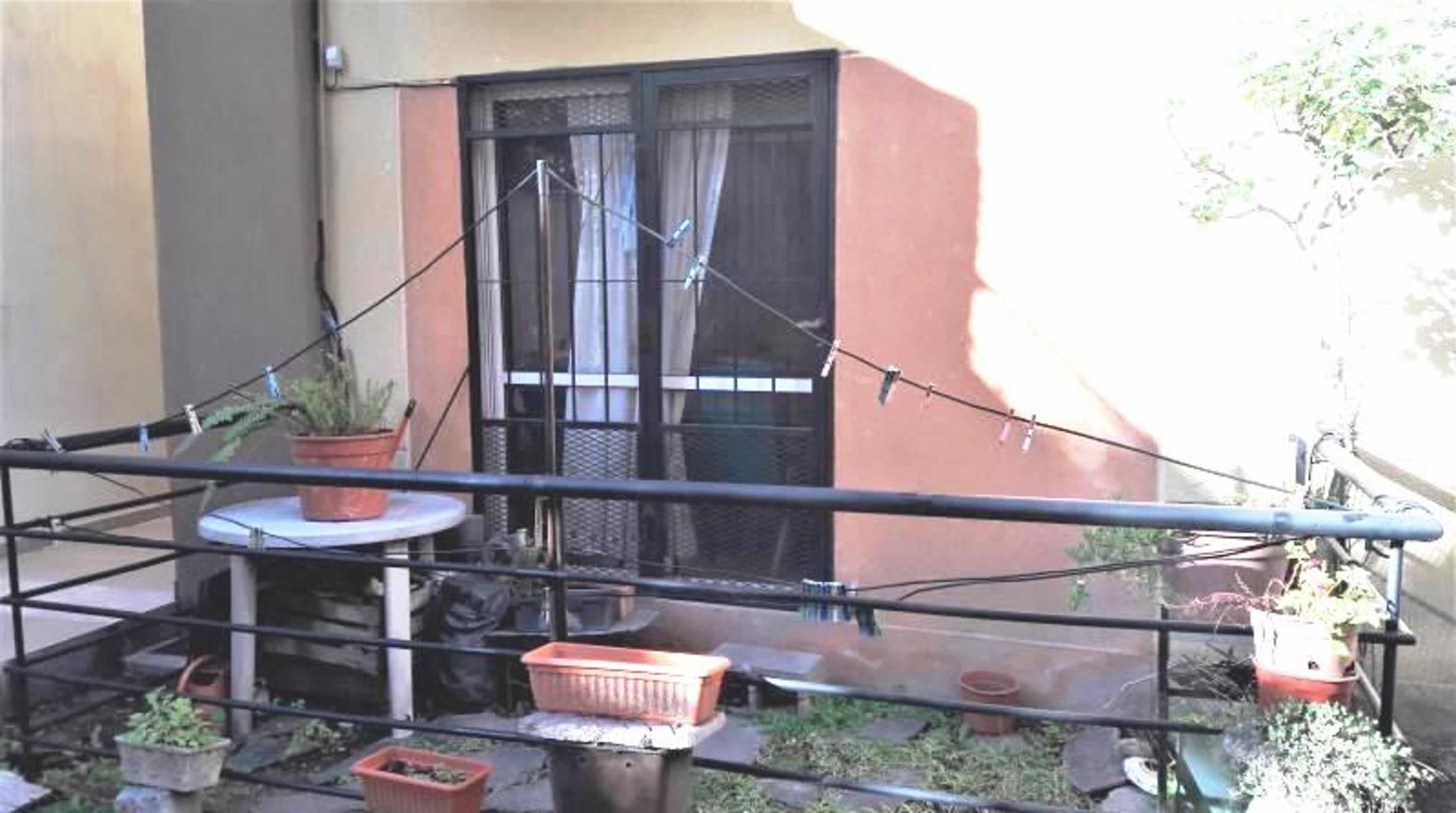 Carrillo 100 · Morón — foto 6