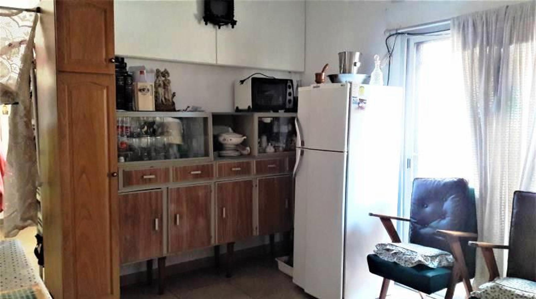 Carrillo 100 · Morón — foto 7