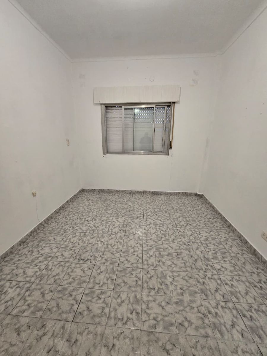 BOULEVARD BUENOS AIRES 1091 DPTO A - COCHERA - · Esteban Echeverría — foto 4