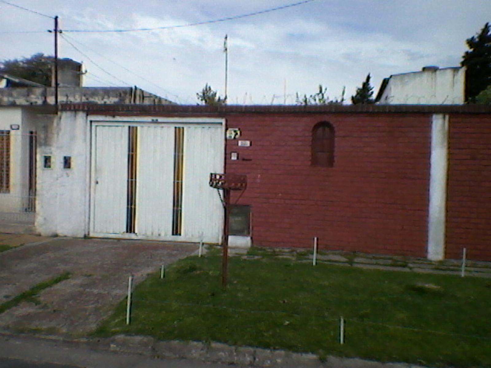 Casa Americana 5 ambientes mas Dpto 2 amb.
