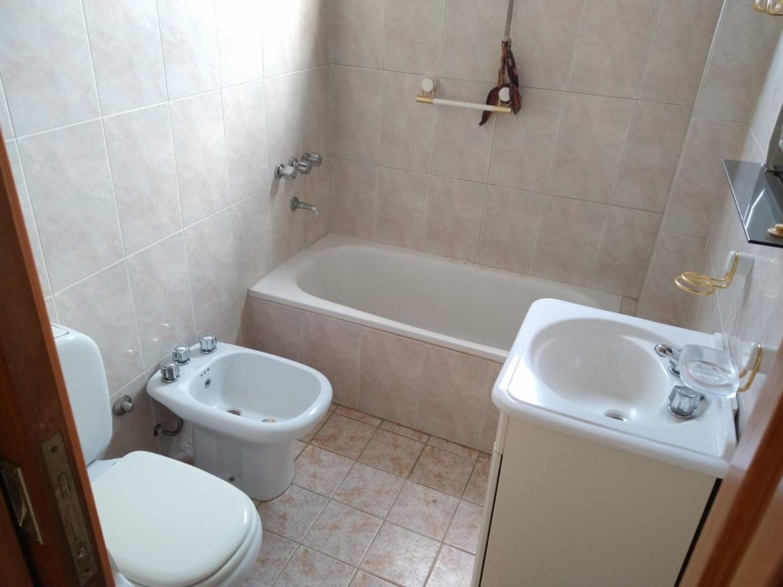 Angel Rotta 231 · Esteban Echeverría — foto 15
