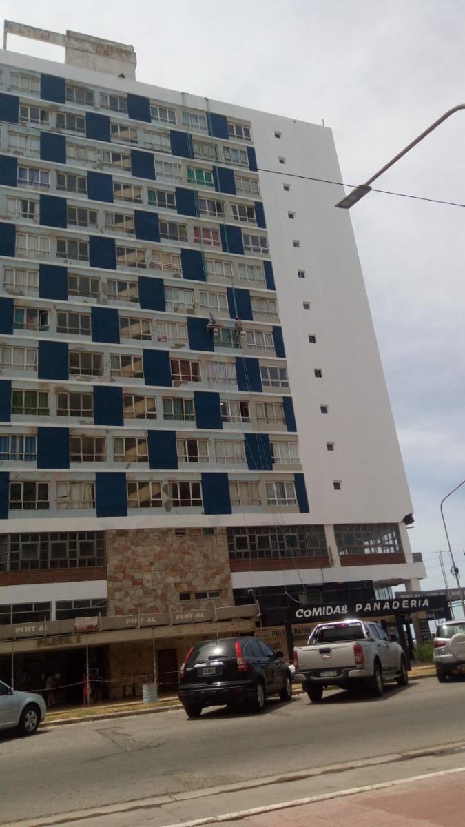 Miramar Departamento Monoambientee dividido en 2 ambientes con vista al mar