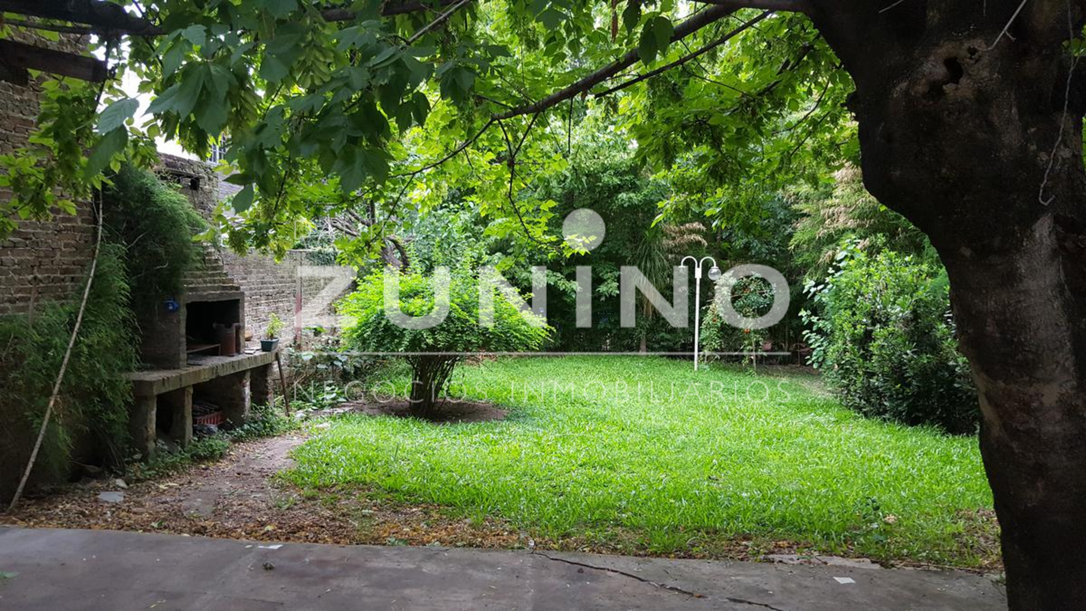 Casa de cuatro ambientes a la venta en Bella Vista