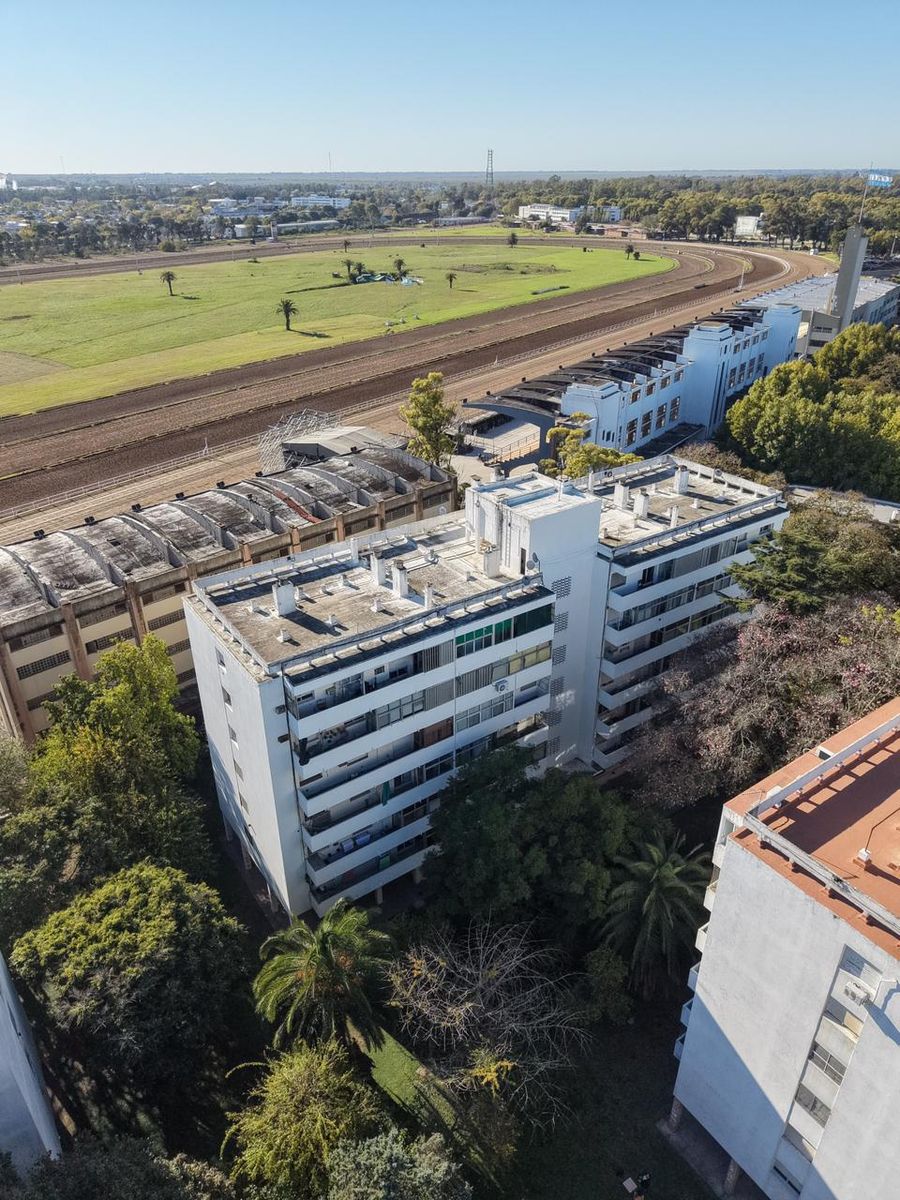 Departamento en venta en Barrio Hipódromo