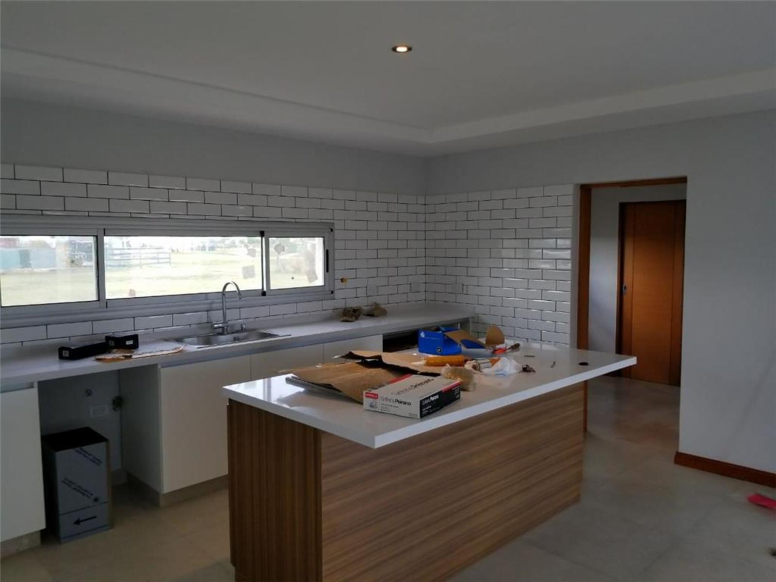 CASA A ESTRENAR C/ DISEÑO - PUERTOS DEL LAGO - BARRIO VISTAS - LOTE INTERNO · Escobar — foto 12