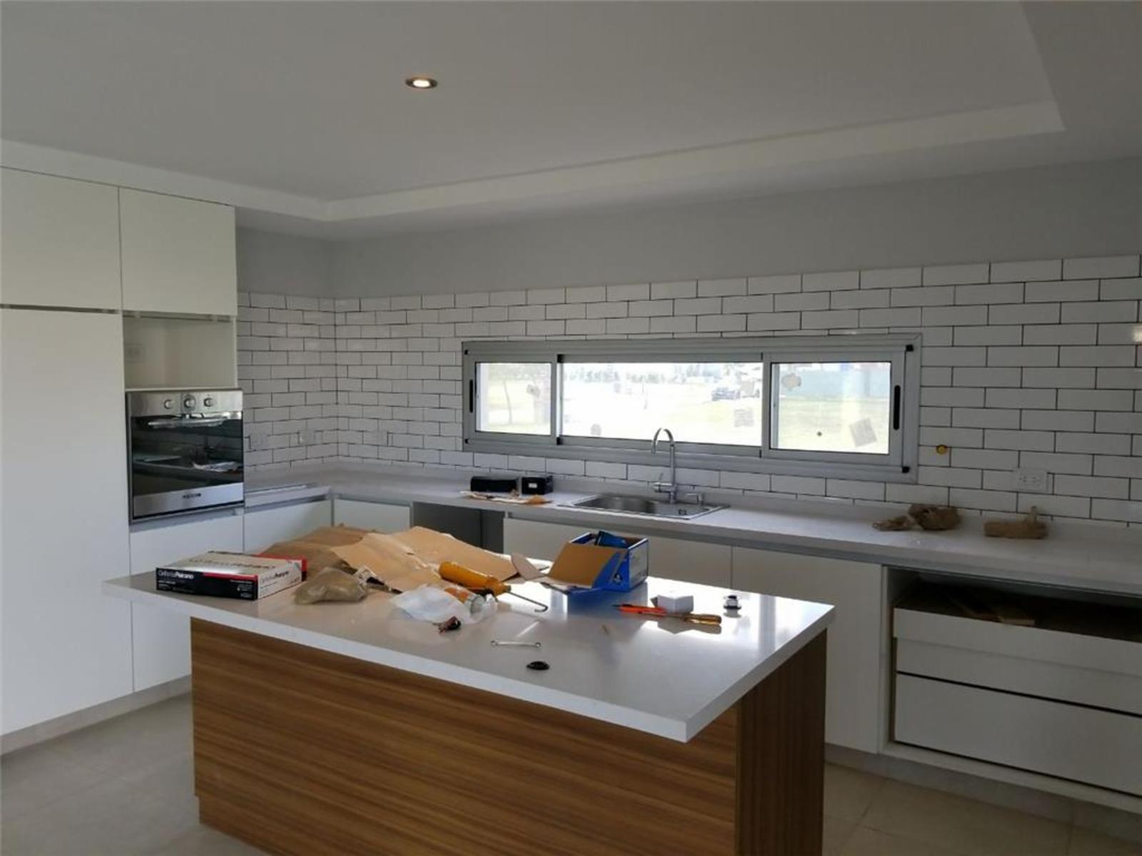 CASA A ESTRENAR C/ DISEÑO - PUERTOS DEL LAGO - BARRIO VISTAS - LOTE INTERNO · Escobar — foto 13