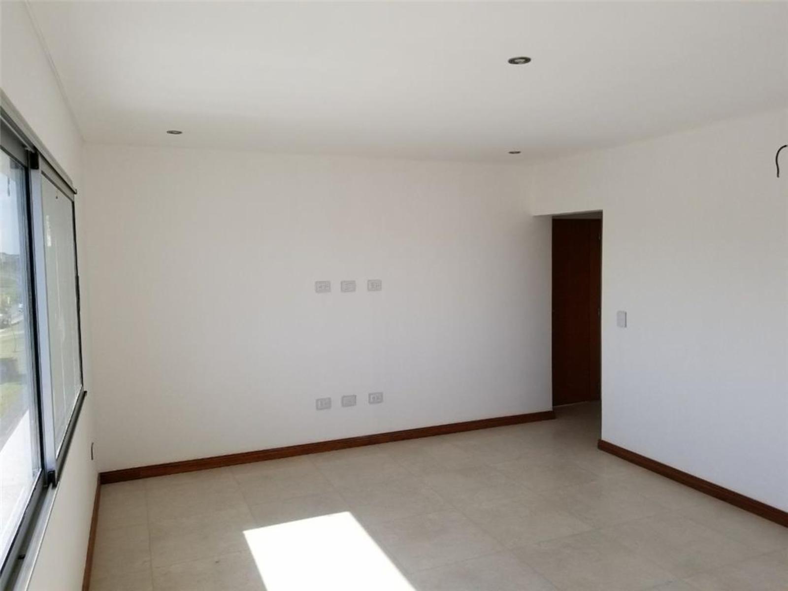 CASA A ESTRENAR C/ DISEÑO - PUERTOS DEL LAGO - BARRIO VISTAS - LOTE INTERNO · Escobar — foto 4