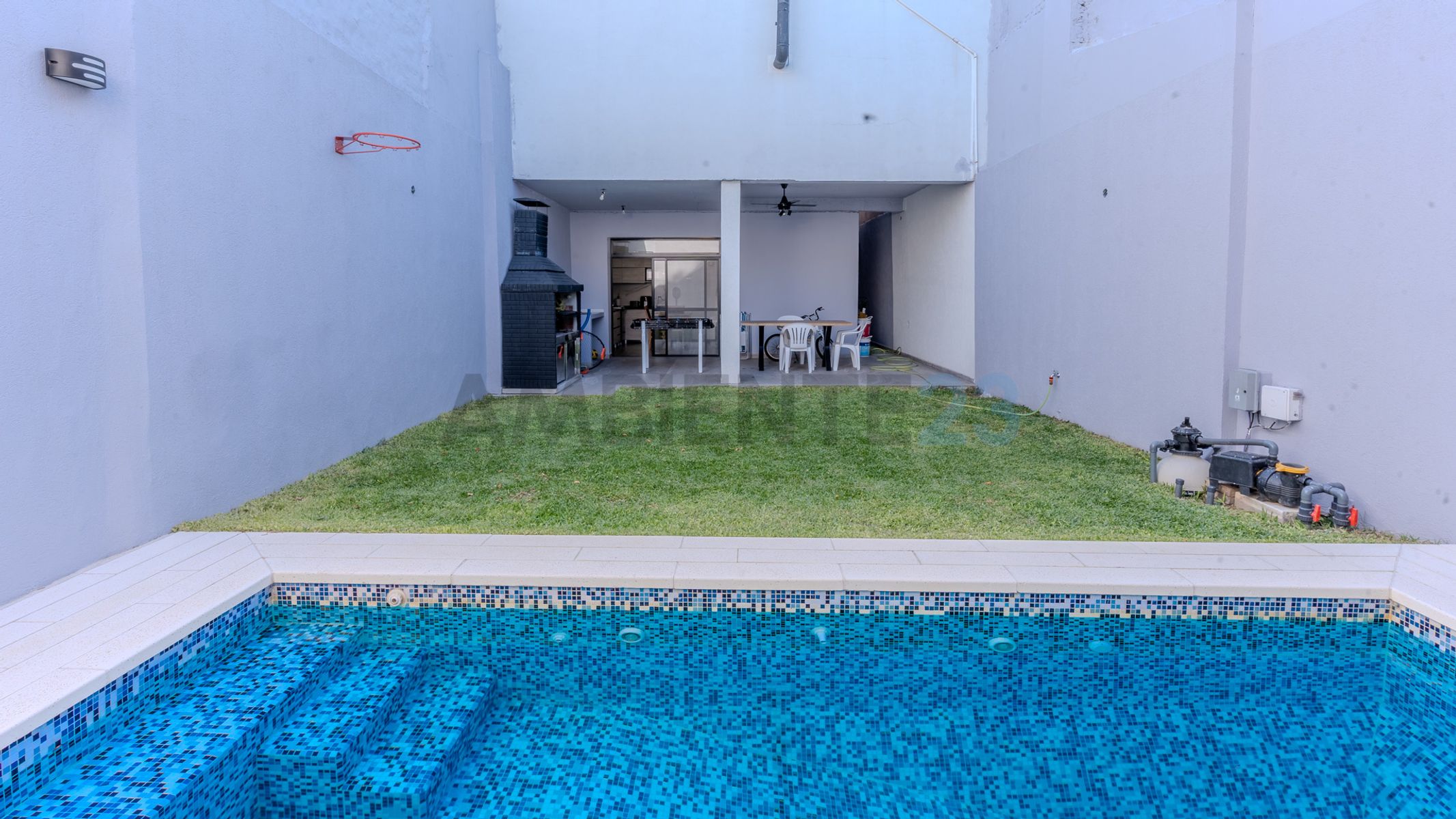 Maza 1400 - Amplio PH tipo casa de 3 ambientes con jardín y pileta - Boedo