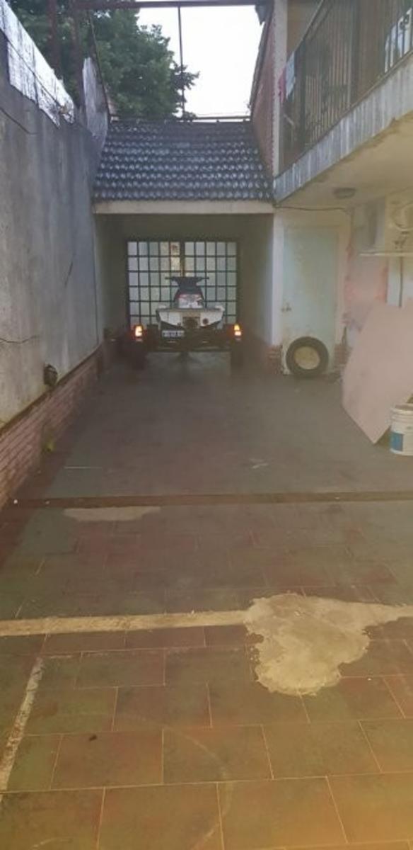 PINTOS 600 · Lomas De Zamora — foto 3