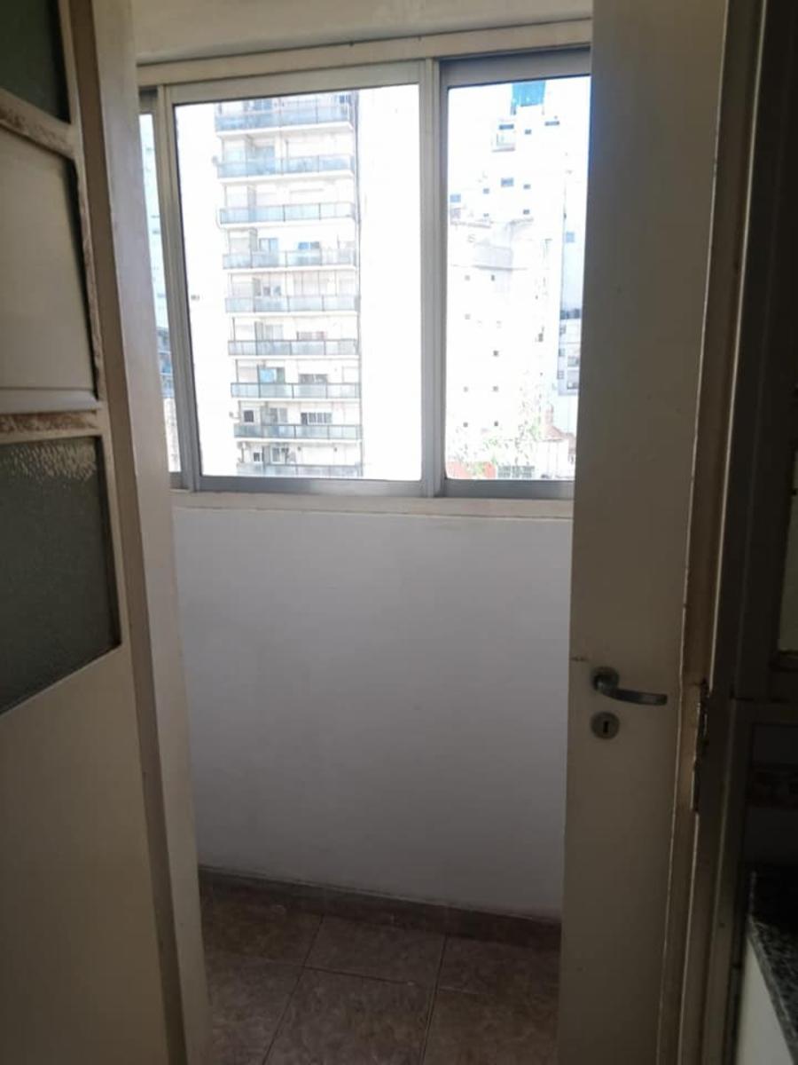 AV . CORRIENTES 2000 · Balvanera — foto 4