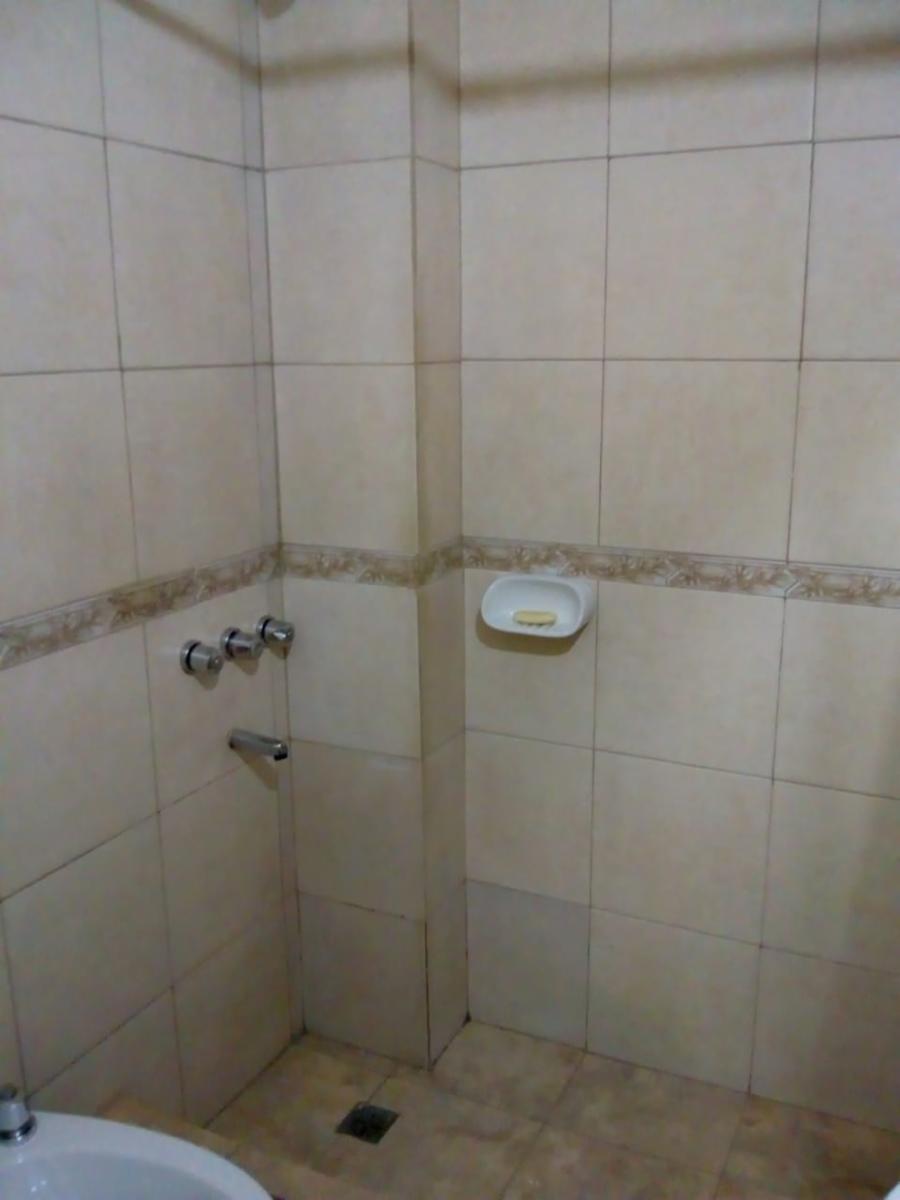 Gral Juan Jose Valle 400, primer piso · Morón — foto 14