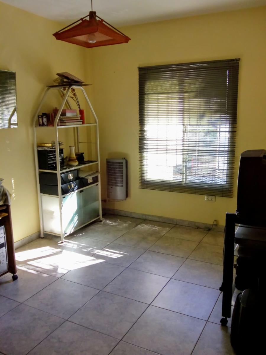Gral Juan Jose Valle 400, primer piso · Morón — foto 17