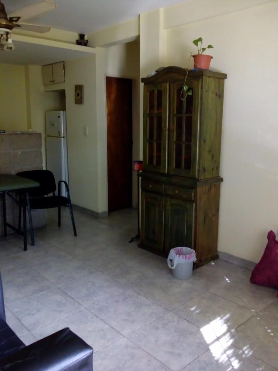Gral Juan Jose Valle 400, primer piso · Morón — foto 19