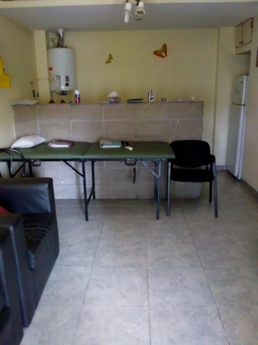 Gral Juan Jose Valle 400, primer piso · Morón — foto 6