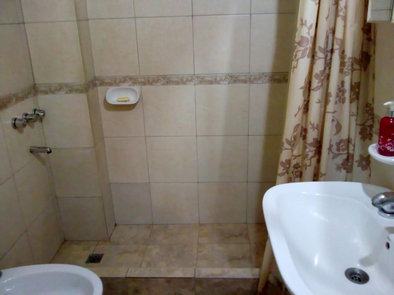 Gral Juan Jose Valle 400, primer piso · Morón — foto 8