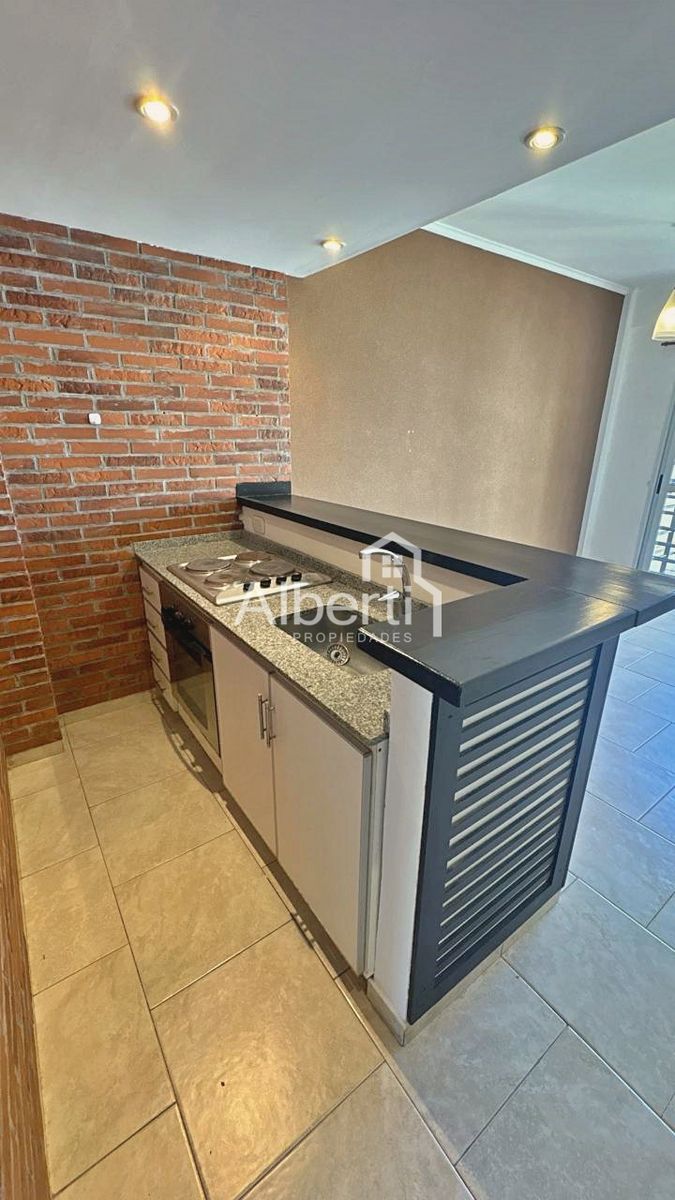 Caseros 175 · Morón — foto 5