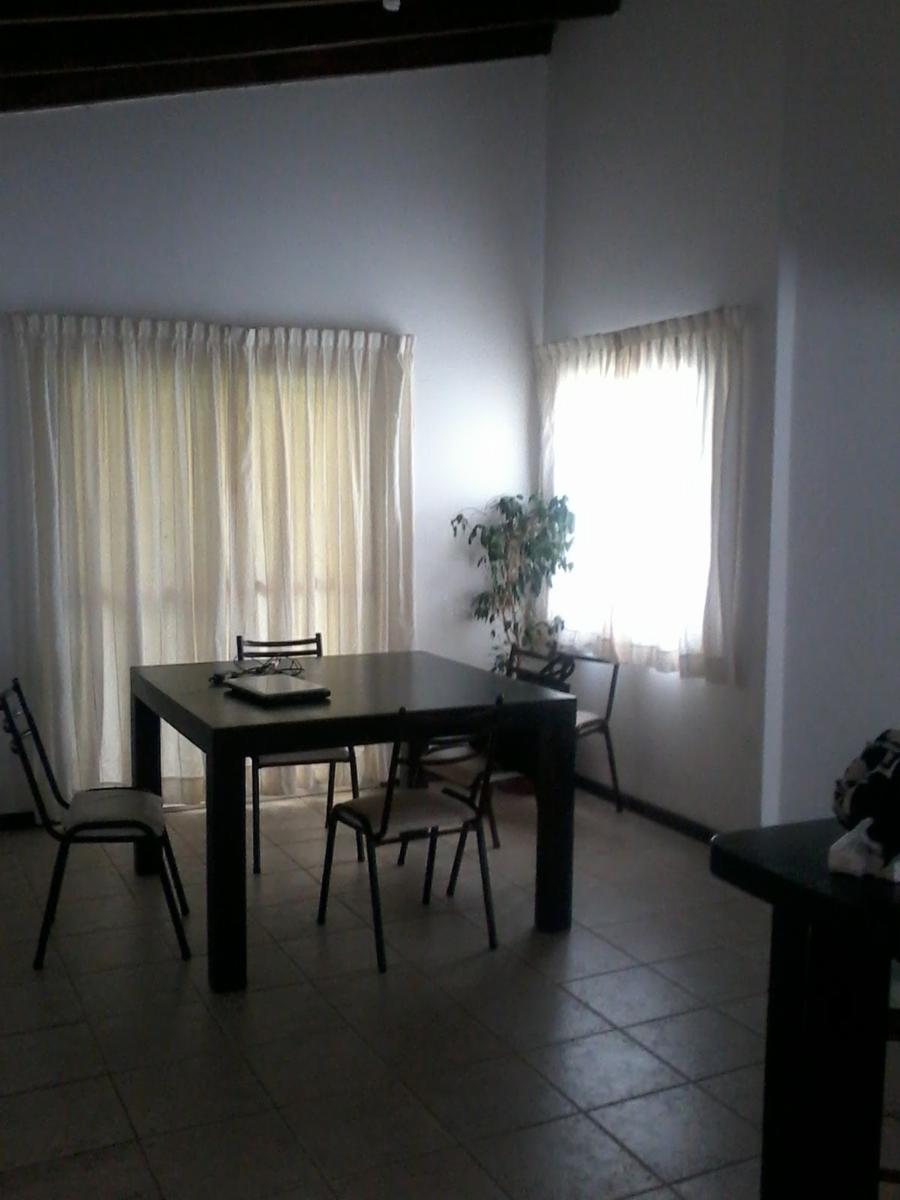 La Abeja 1800 · Junín — foto 9