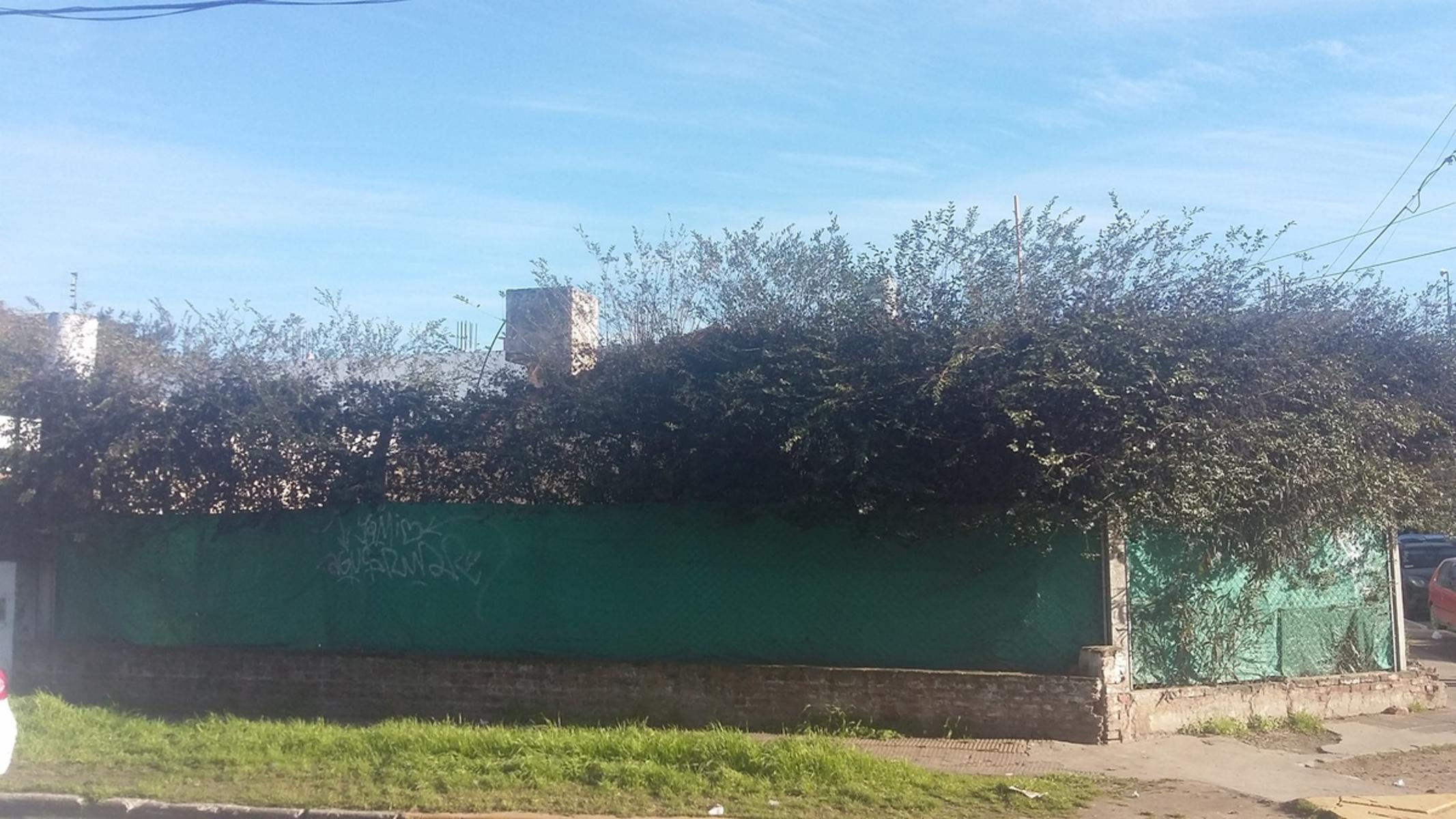 AV. PTE PERON · Malvinas Argentinas — foto 11